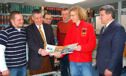 MdL Reinhold Coenen zu Besuch am AGQ.